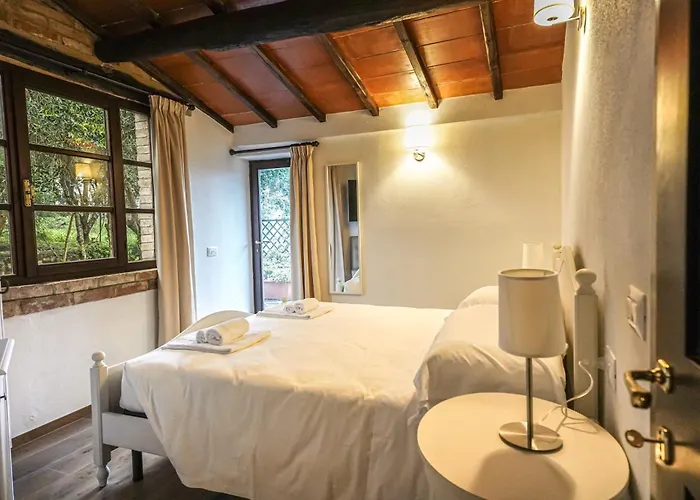 Borgo Il Poggiaccio Residenza D\'Epoca