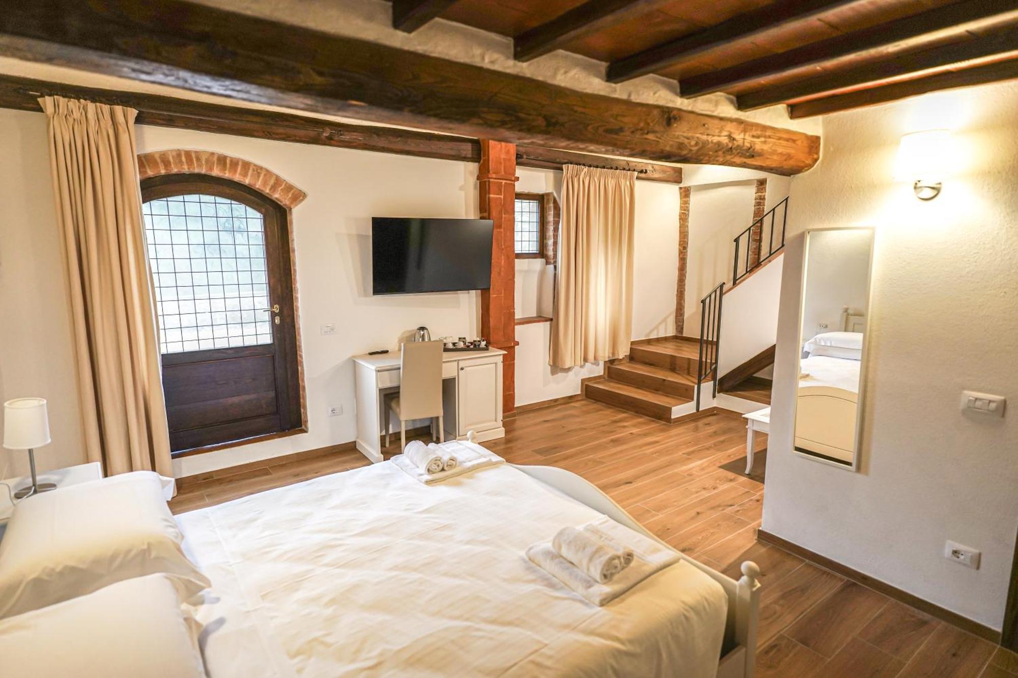 Borgo Il Poggiaccio Residenza D'epoca * Sovicille